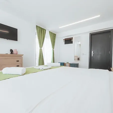 Escape Hotel 3*