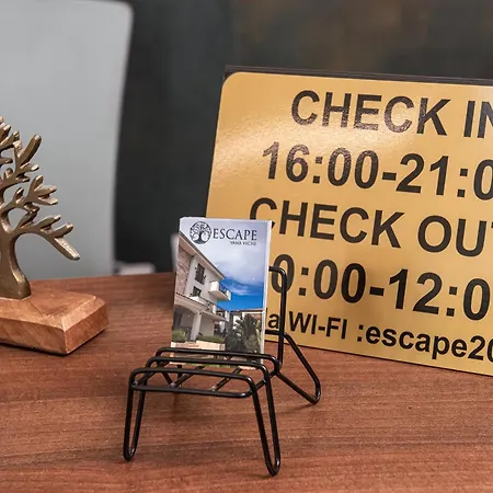 Hotel Escape 3*