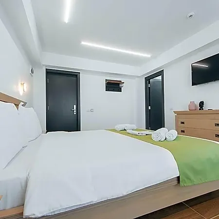 Escape 3*